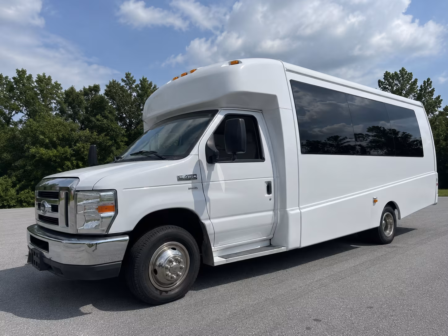 Chicopee Birthday, Sweet 16, & Quinceañera Party Bus Rentals