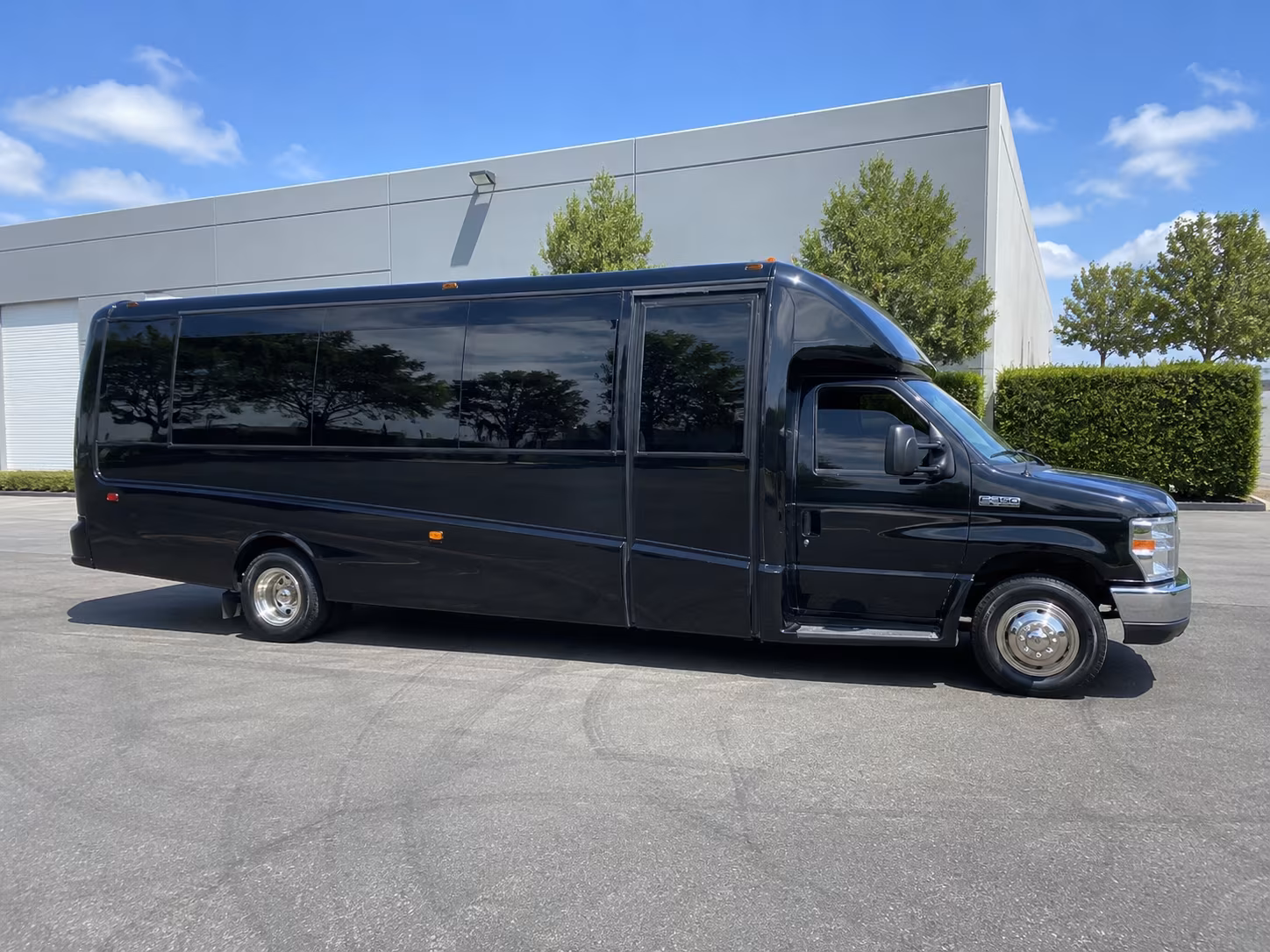 East Hartford Birthday, Sweet 16, & Quinceañera Party Bus Rentals