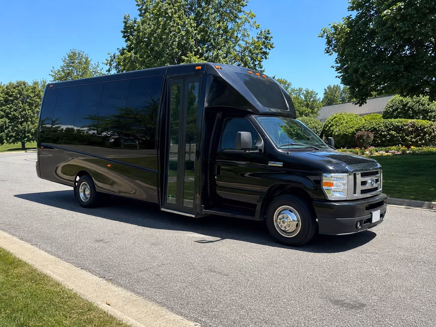 East Hartford Homecoming & Prom Party Bus Rentals
