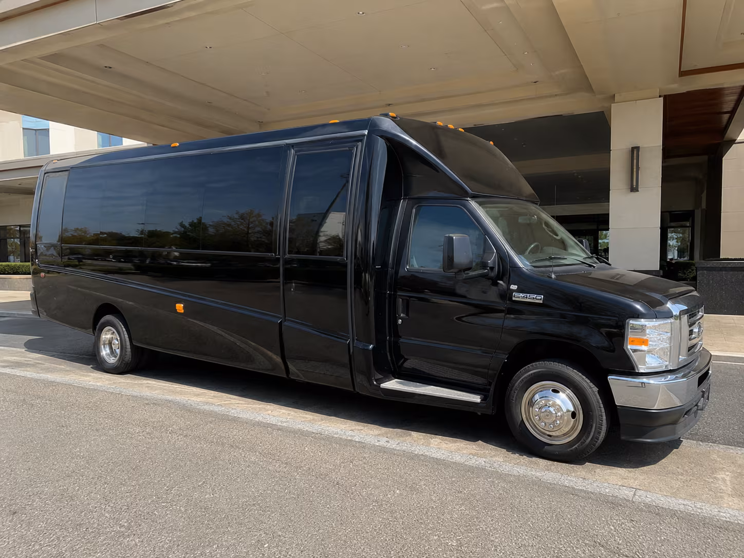 Hartford Winery Tour & Pub Crawl Transportation onboard seating